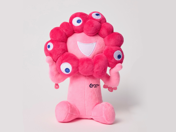桜色に染まる「ミャクミャク」！大阪・関西万博との限定